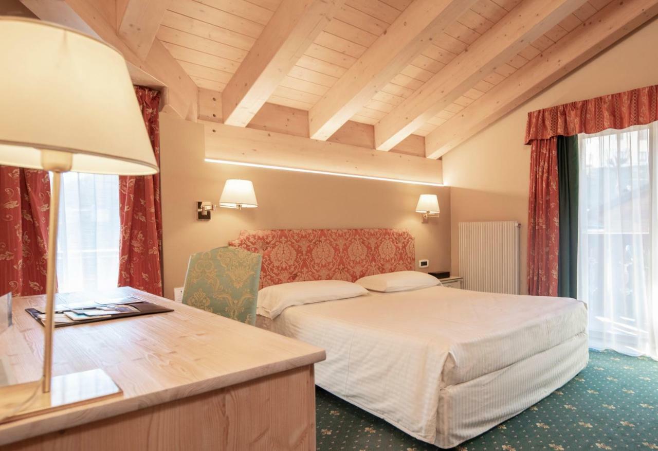 Hotel Dolomiti Moena Eksteriør billede