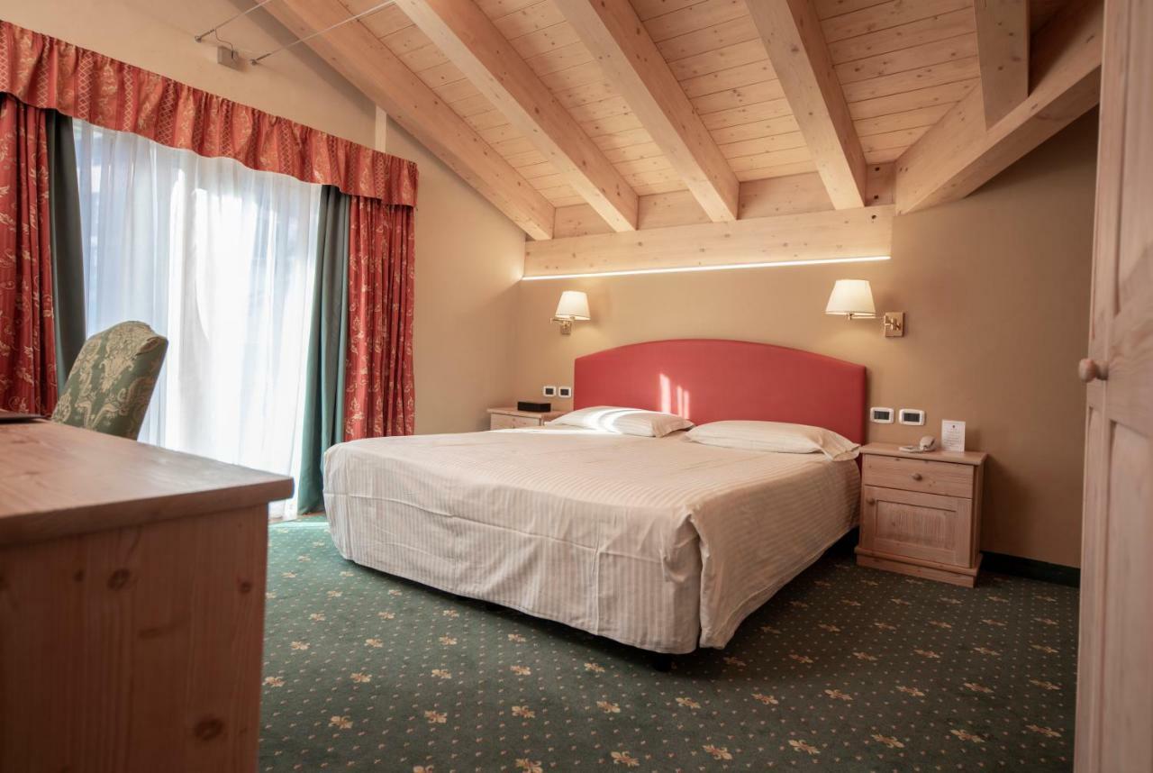 Hotel Dolomiti Moena Eksteriør billede